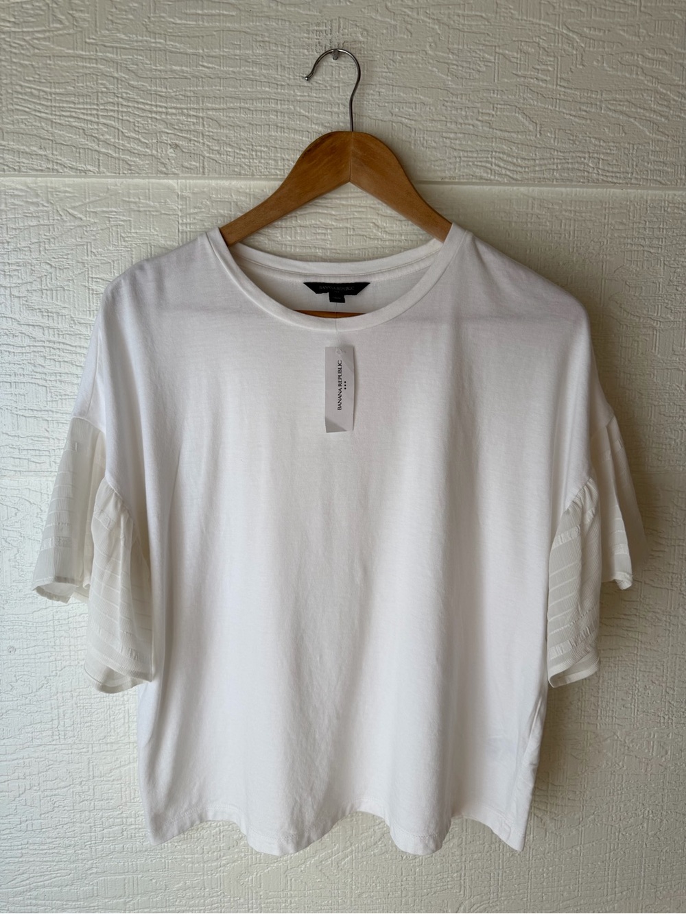 Banana Republic White Ruffle Sleeve Top